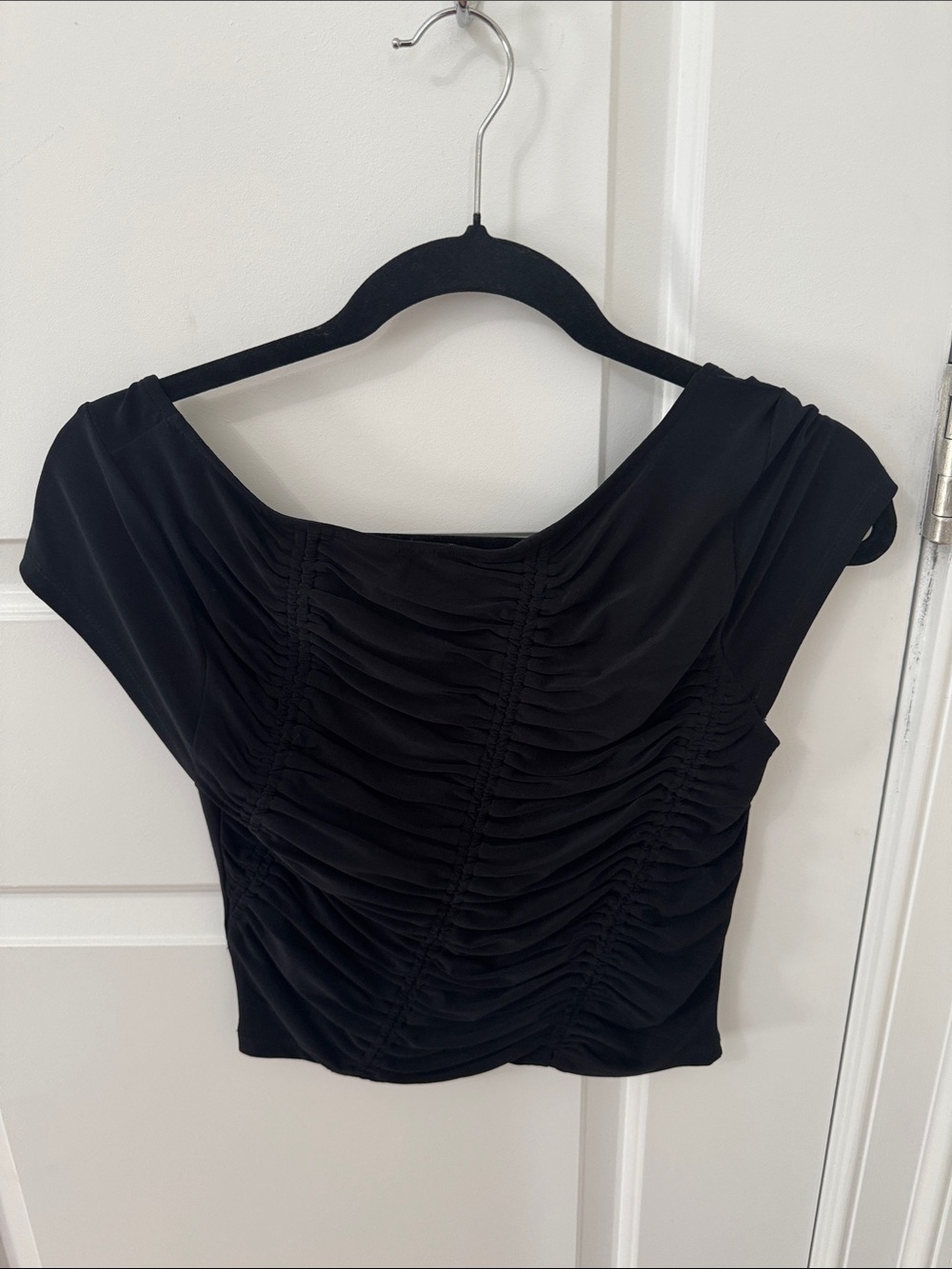 Open Edit Black Ruched Crop Top - Picture 3 of 3